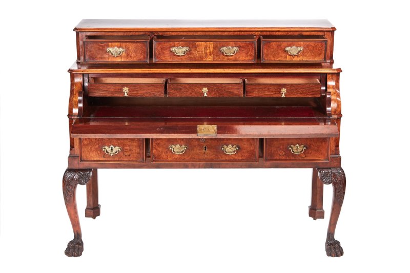 Exceptional Quality Antique Victorian Burr Walnut Bureau - Image 2